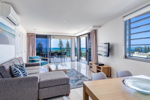 Coco Mooloolaba - Australian Directory 2