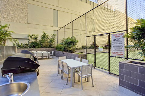 Mantra On The Quay - Australian Directory 33