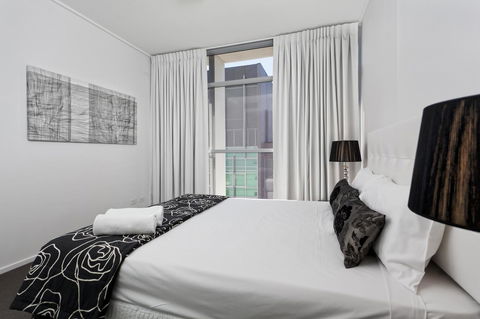 Mantra On The Quay - Australian Directory 18