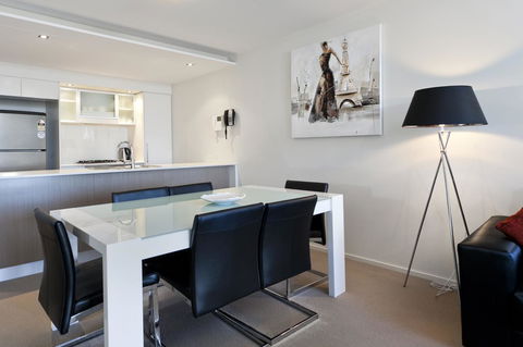 Mantra On The Quay - Australian Directory 23