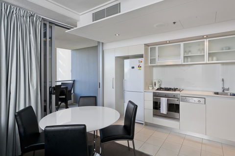 Mantra On The Quay - Australian Directory 8