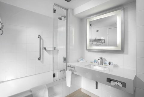 Amora Hotel Brisbane - Australian Directory 6