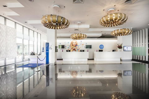 Amora Hotel Brisbane - Australian Directory 7