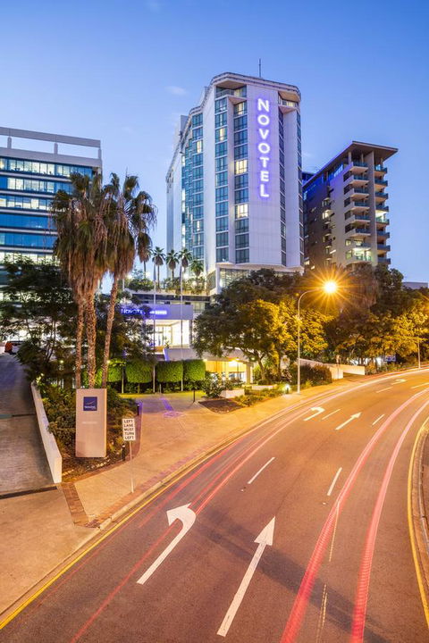 Amora Hotel Brisbane - Australian Directory 25