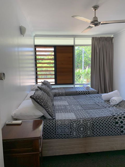 Townsville Holiday Apartments - Australian Directory 7
