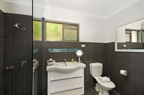 Townsville Holiday Apartments - Australian Directory 22