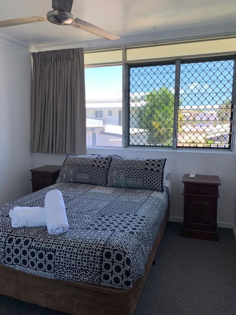 Townsville Holiday Apartments - Australian Directory 6