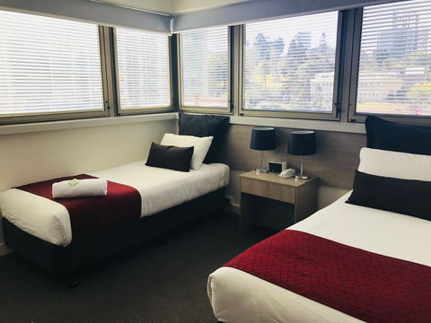 George Williams Hotel - Australian Directory 14