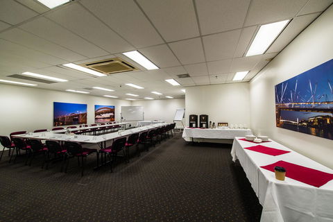 George Williams Hotel - Australian Directory 44