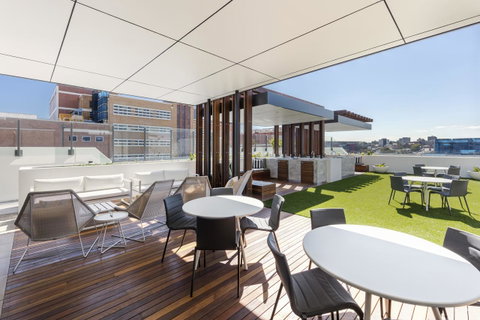 The Milton Brisbane - Australian Directory 13