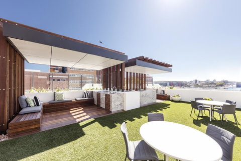 The Milton Brisbane - Australian Directory 11