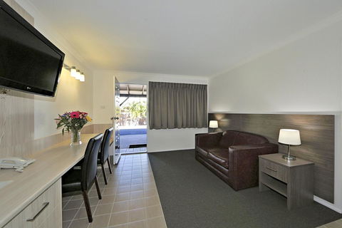 Smart Motels Bert Hinkler - Australian Directory 29