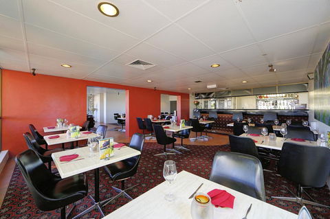 Smart Motels Bert Hinkler - Australian Directory 8