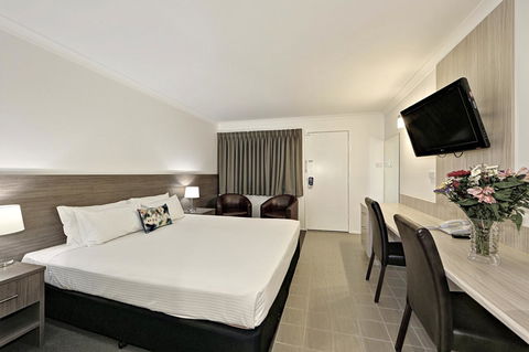 Smart Motels Bert Hinkler - Australian Directory 22