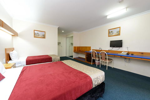 Smart Motels Bert Hinkler - Australian Directory 2