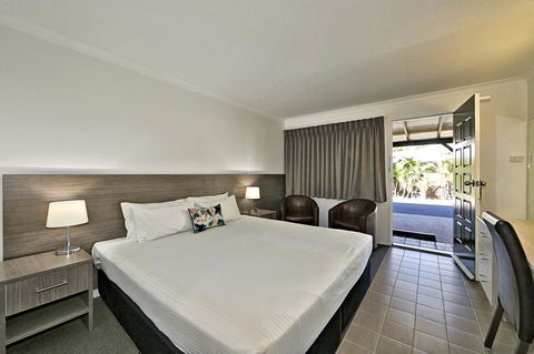 Smart Motels Bert Hinkler - Australian Directory 24