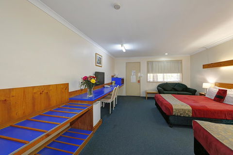 Smart Motels Bert Hinkler - Australian Directory 10