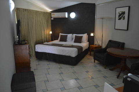 Kallangur Motel - Australian Directory 34