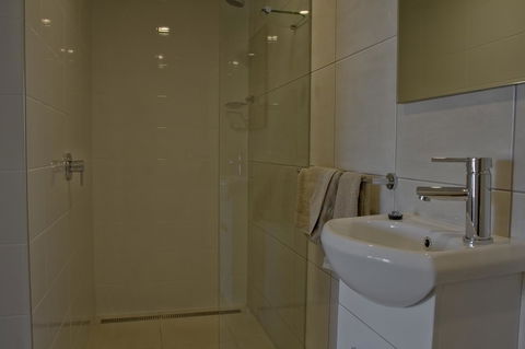 Kallangur Motel - Australian Directory 17