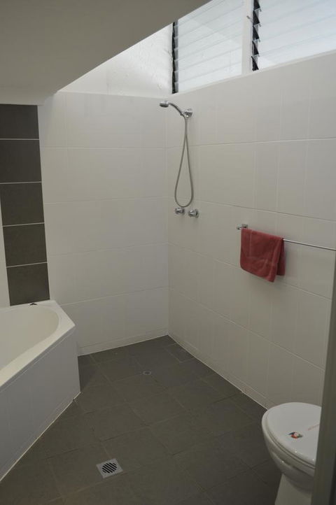 Kallangur Motel - Australian Directory 35