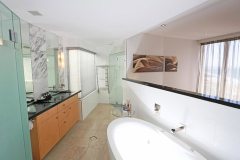 Oceans Mooloolaba - Australian Directory 2