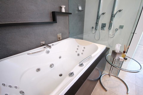 Oceans Mooloolaba - Australian Directory 35