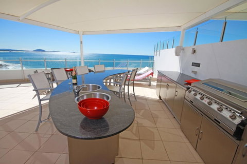 Oceans Mooloolaba - Australian Directory 28