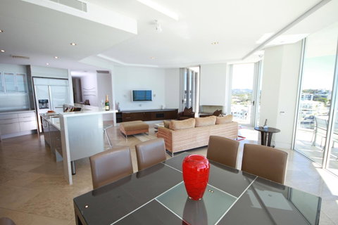 Oceans Mooloolaba - Australian Directory 25