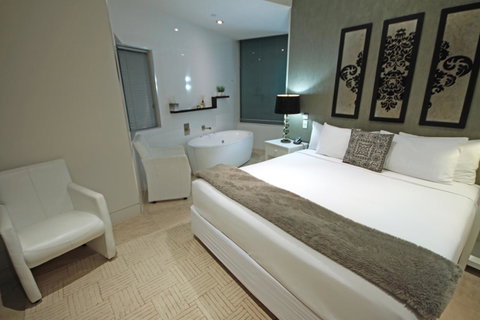 Oceans Mooloolaba - Australian Directory 21