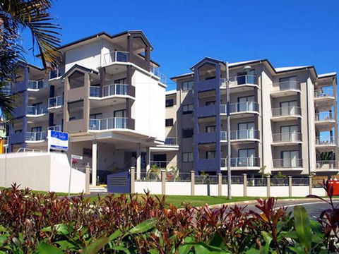 La Vida On Anzac - Australian Directory 3