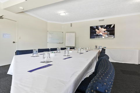 La Vida On Anzac - Australian Directory 17