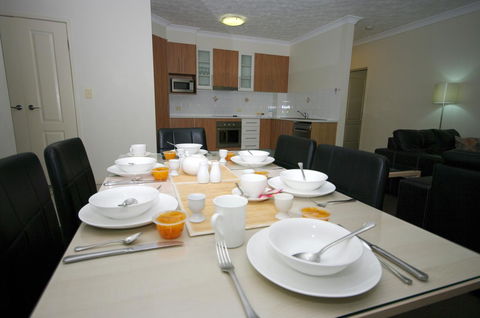 La Vida On Anzac - Australian Directory 6