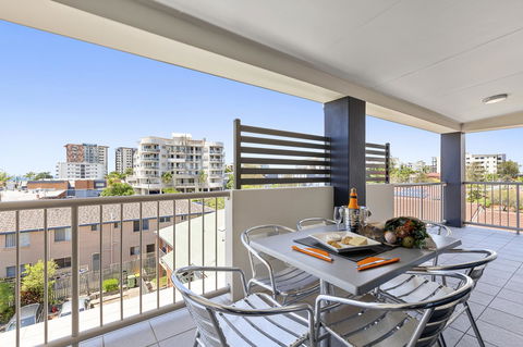 La Vida On Anzac - Australian Directory 33