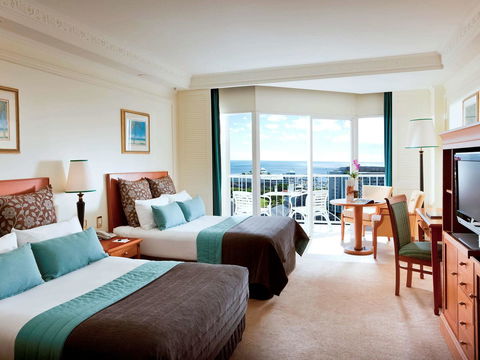 Pullman Cairns International - Australian Directory 41