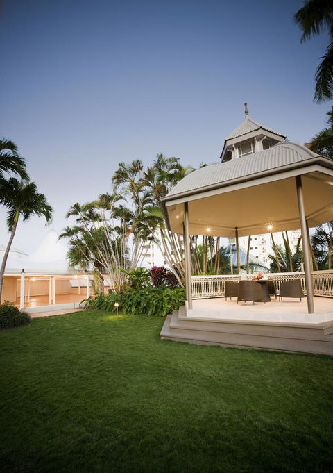 Pullman Cairns International - Australian Directory 25