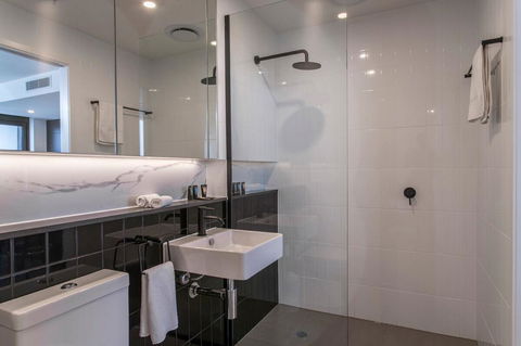 Opera Apartments South Brisbane - Australian Directory 30