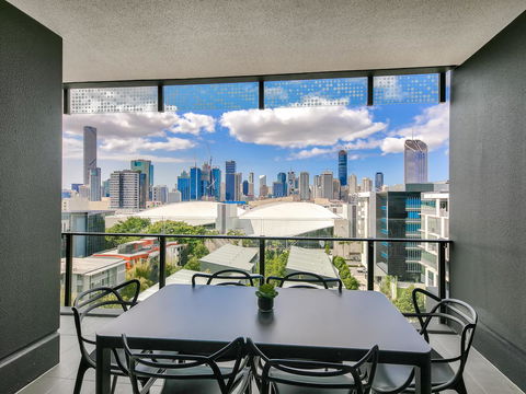 Opera Apartments South Brisbane - Australian Directory 21