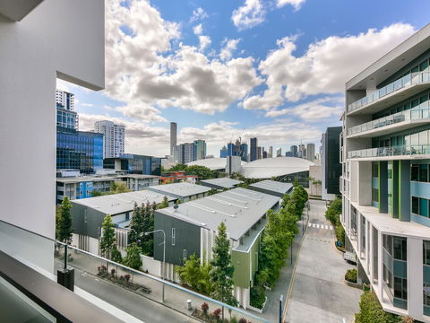 Opera Apartments South Brisbane - Australian Directory 20
