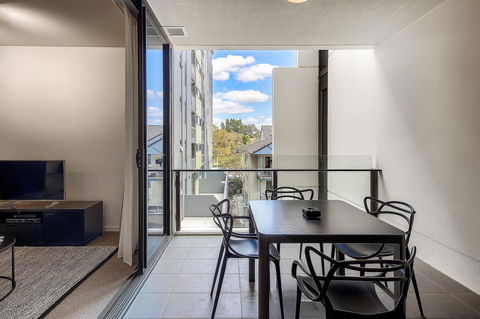 Opera Apartments South Brisbane - Australian Directory 16