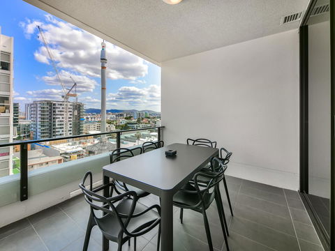 Opera Apartments South Brisbane - Australian Directory 18