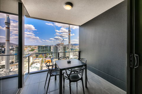 Opera Apartments South Brisbane - Australian Directory 13