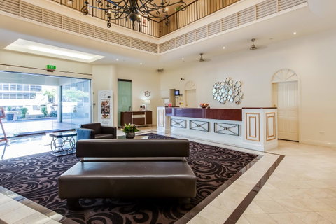 Central Cosmo Apartment Hotel - Australian Directory 6
