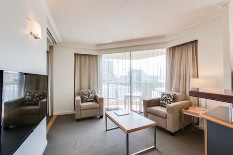 Central Cosmo Apartment Hotel - Australian Directory 27