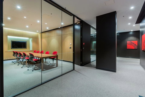 Hilton Brisbane - Australian Directory 23