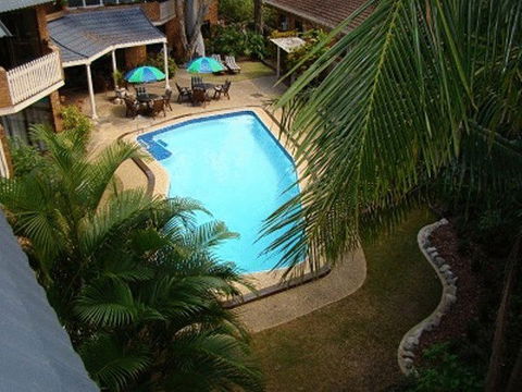 Noosa Yallambee Holiday Apartments - Australian Directory 0