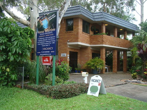 Noosa Yallambee Holiday Apartments - Australian Directory 3