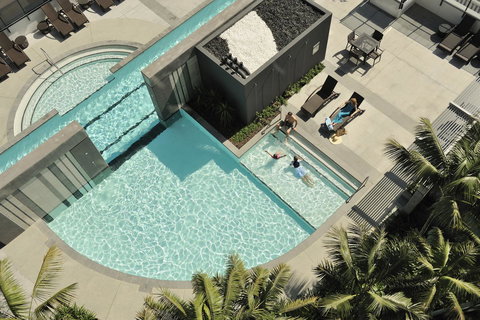 Peppers Broadbeach - Australian Directory 0