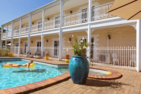 White Lace Motor Inn - Australian Directory 4