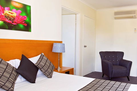 White Lace Motor Inn - Australian Directory 22
