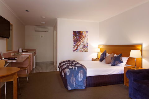 White Lace Motor Inn - Australian Directory 24